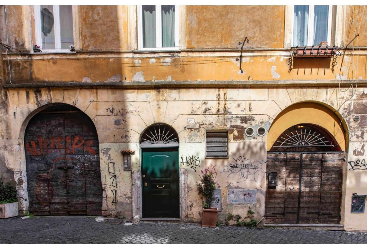 Roma Trastevere Accomodation Villa Exterior photo